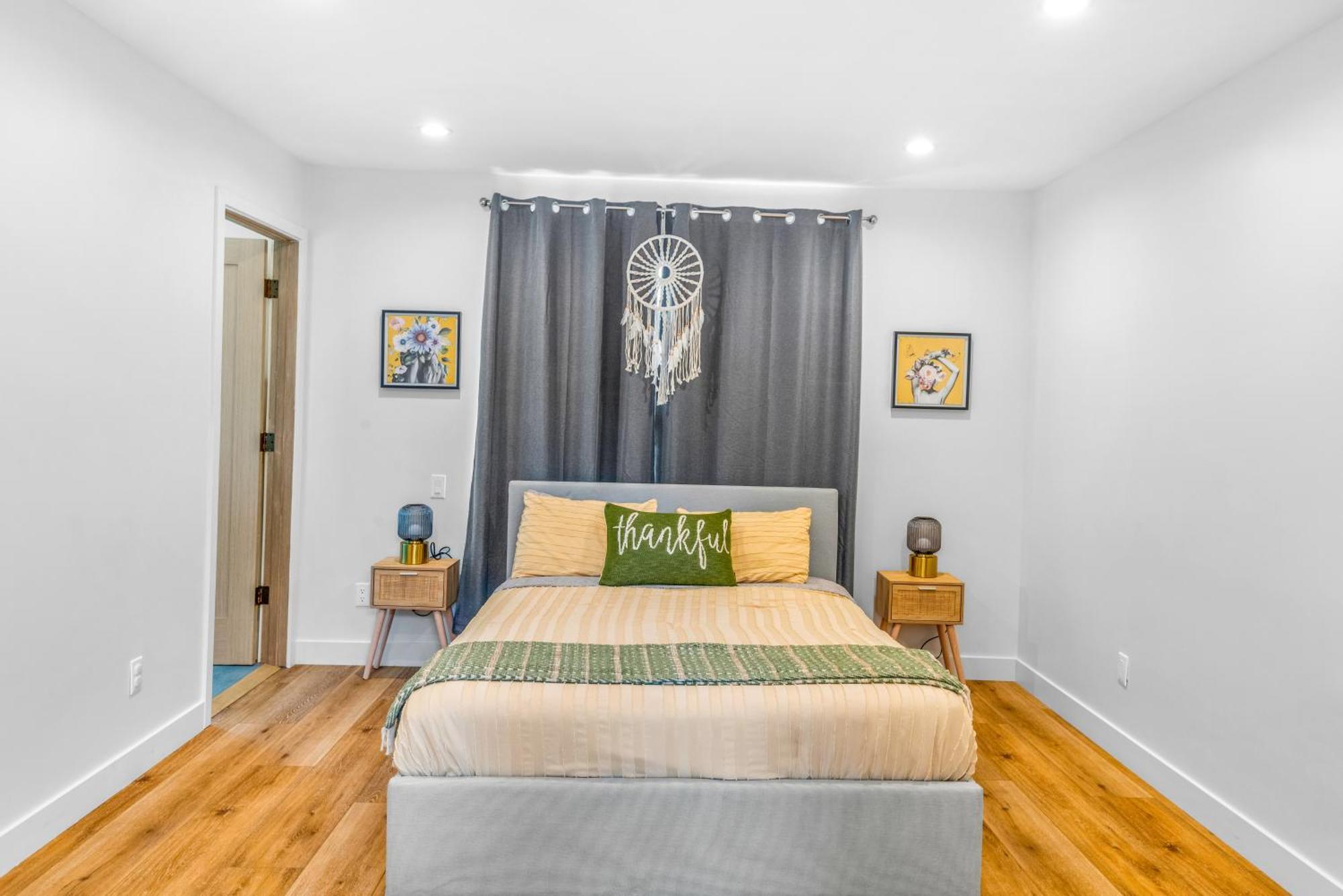 Luxurious Townhome W/3 Master Suites Gated Parking ลอสแอนเจลิส ภายนอก รูปภาพ